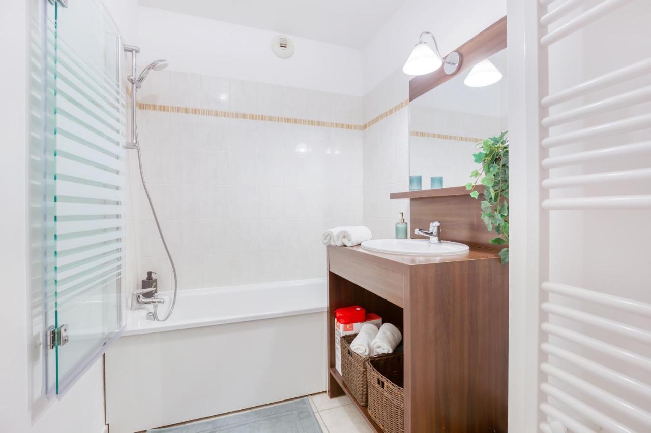Grand Studio Disney, Queen Size, Coffee, Wifi Монтеврен Экстерьер фото